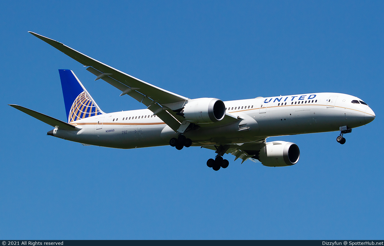 Photo of N38950 - Boeing 787-9 Dreamliner operated by United Airlines