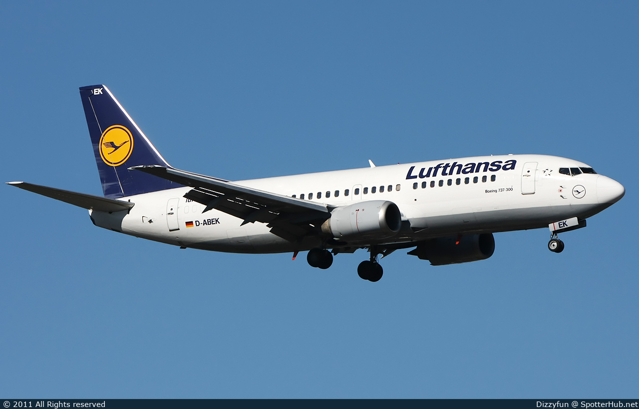 Photo of D-ABEK - Boeing 737-330 operated by Lufthansa
