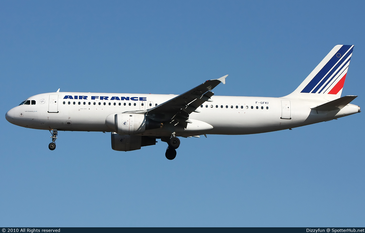 Photo of F-GFKI - Airbus A320-211 operated by Air France