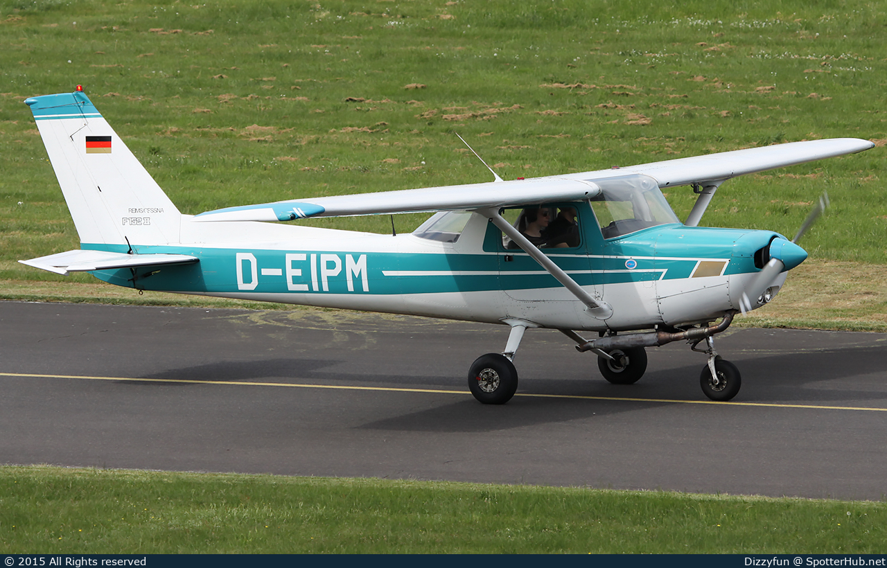 Photo of D-EIPM - Reims-Cessna F152 II operated by Fliegerverein München