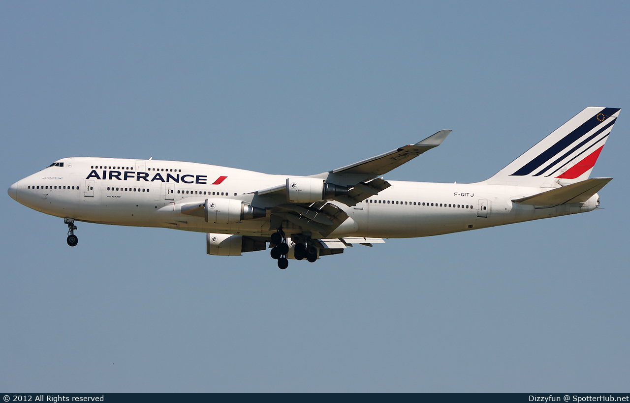 Photo of F-GITJ - Boeing 747-428 operated by Air France