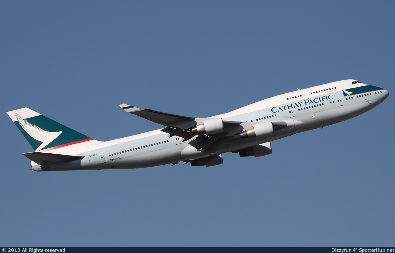 Photo of B-HKT - Boeing 747-412 operated by Cathay Pacific Airways