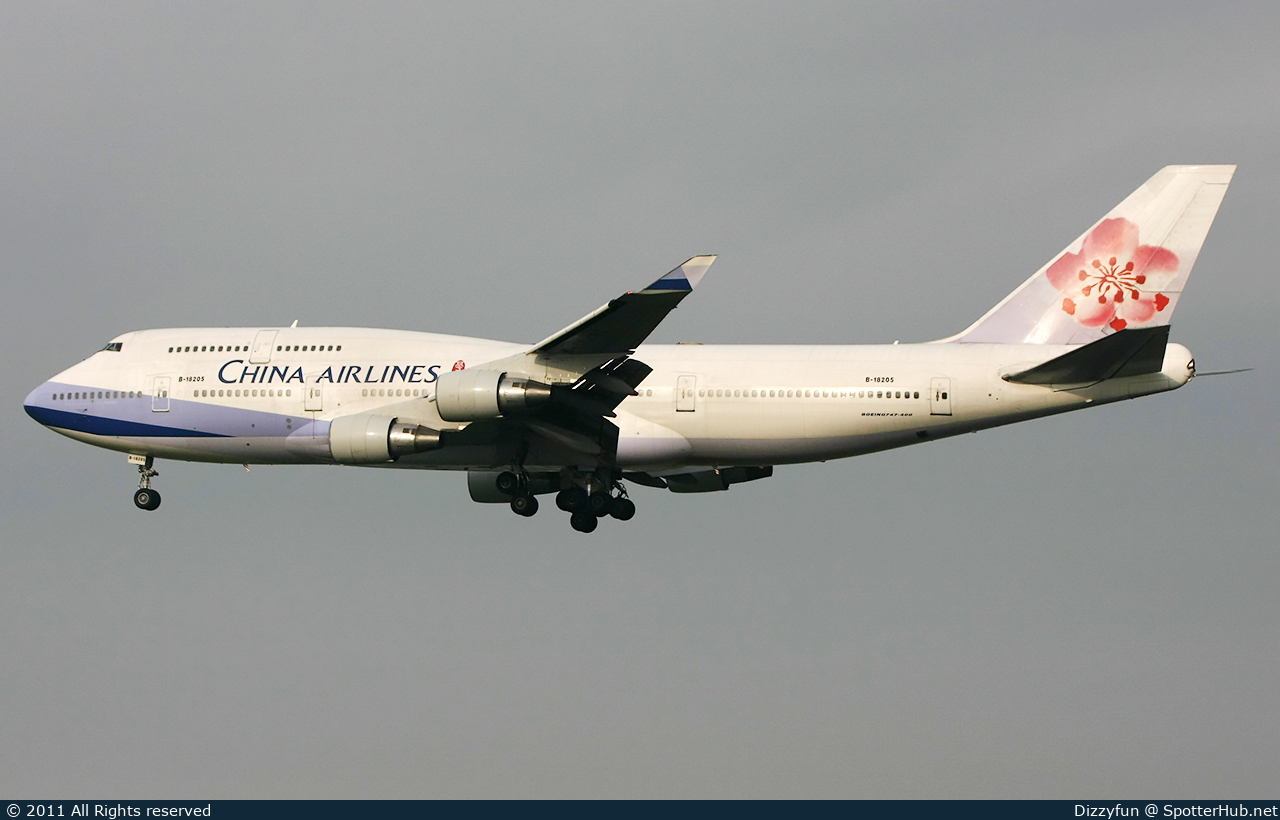 Photo of B-18205 - Boeing 747-409 operated by China Airlines