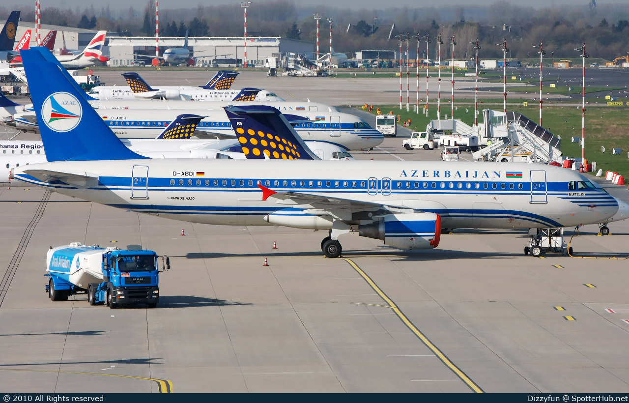 Photo of D-ABDI - Airbus A320-214 operated by Azerbaijan Airlines