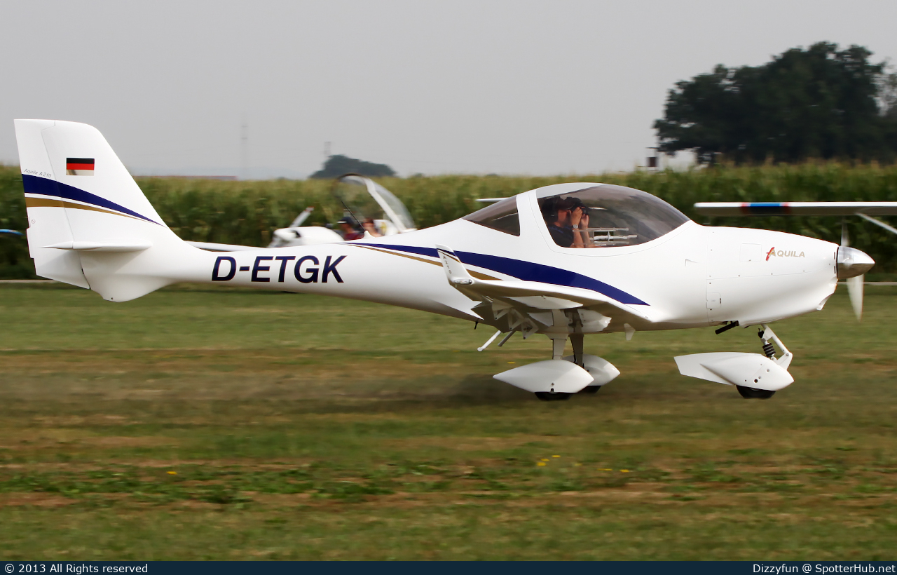 Photo of D-ETGK - Aquila A210 operated by Private