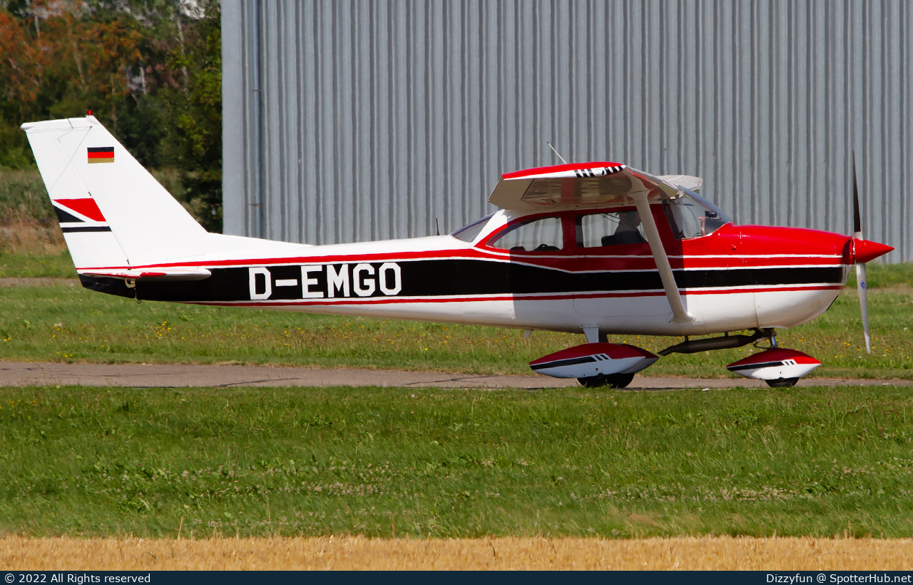 Photo of D-EMGO - Reims-Cessna F172H Skyhawk operated by Private