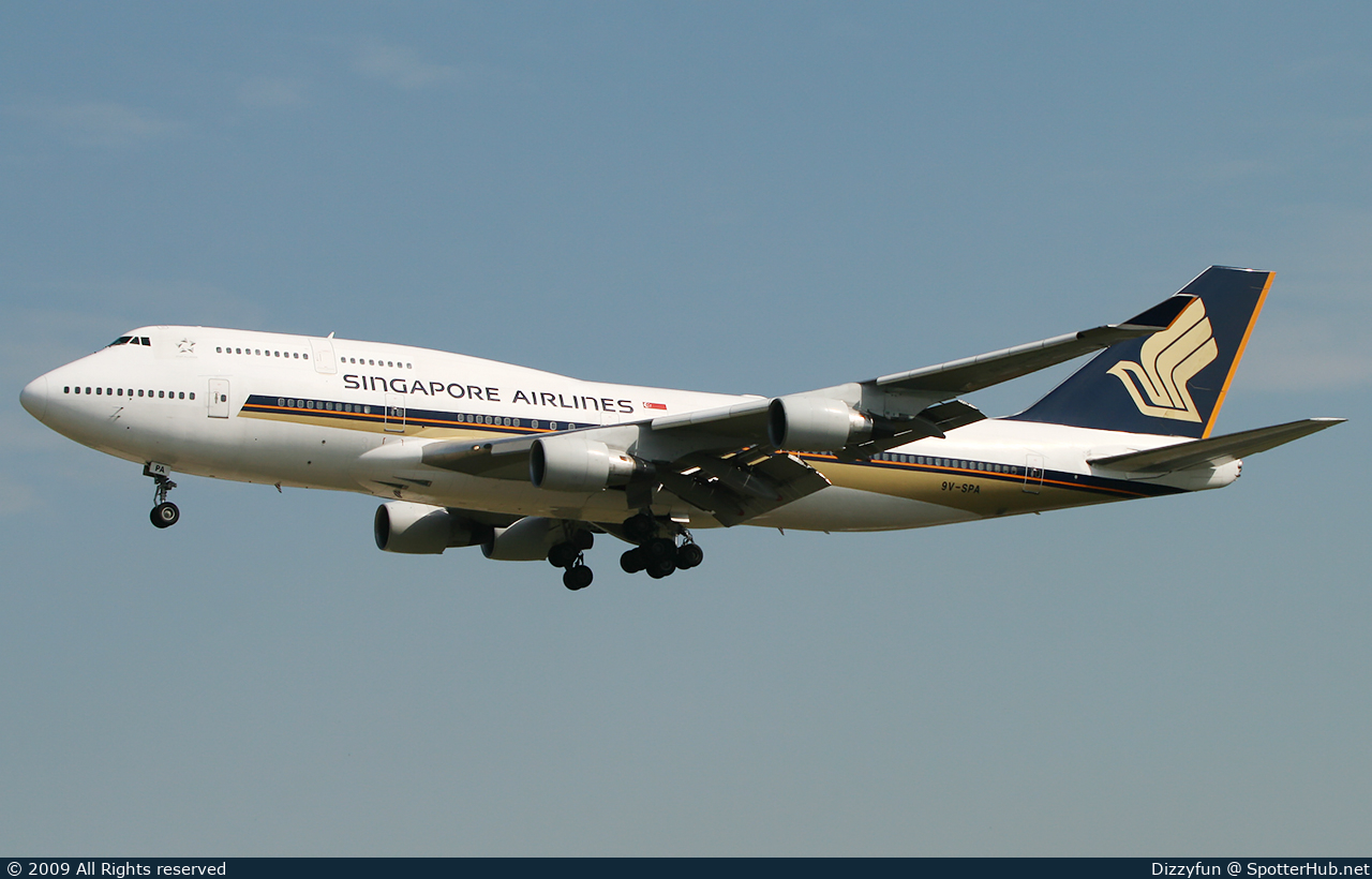 Photo of 9V-SPA - Boeing 747-412 operated by Singapore Airlines