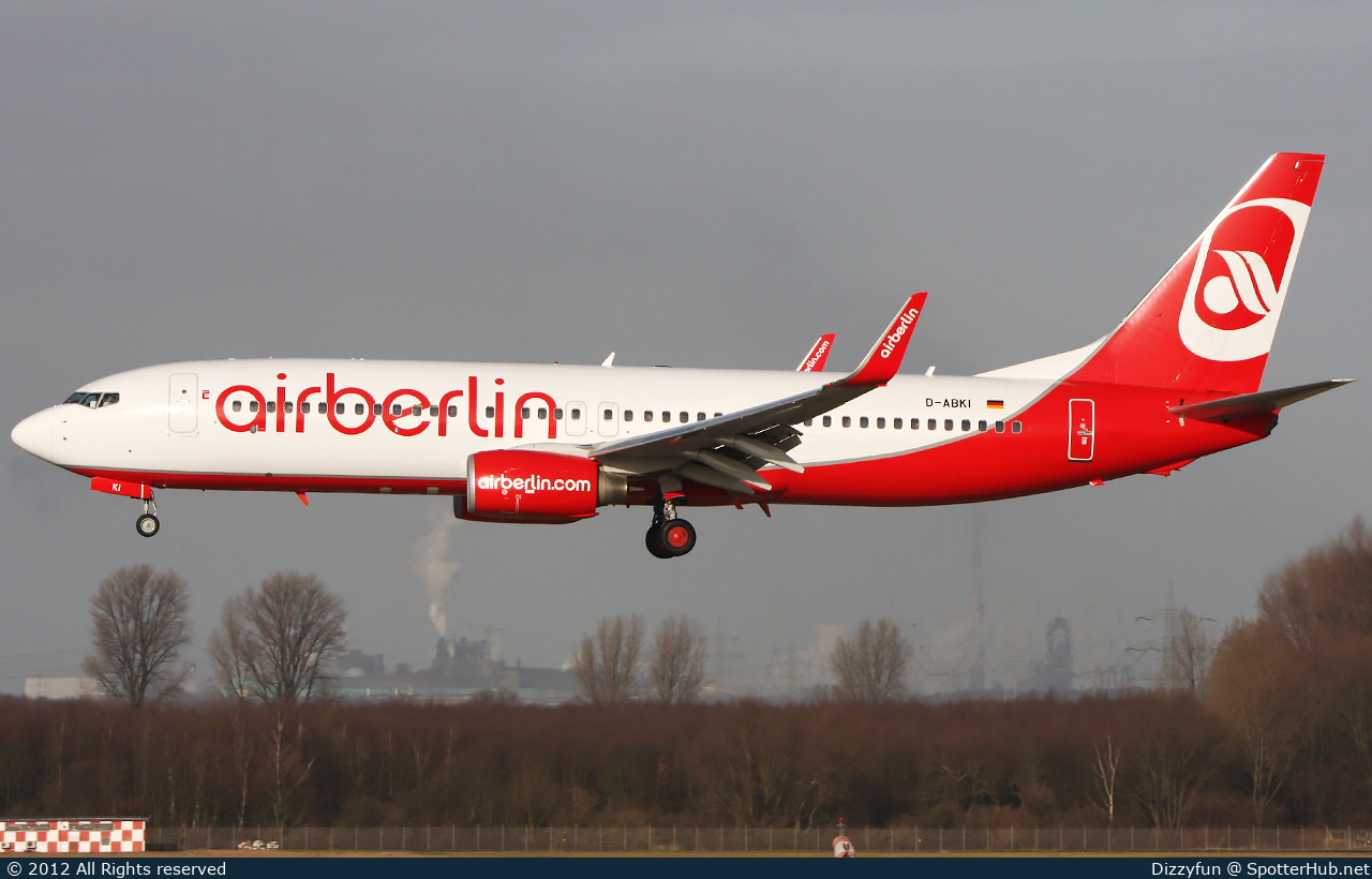Photo of D-ABKI - Boeing 737-86J operated by Air Berlin