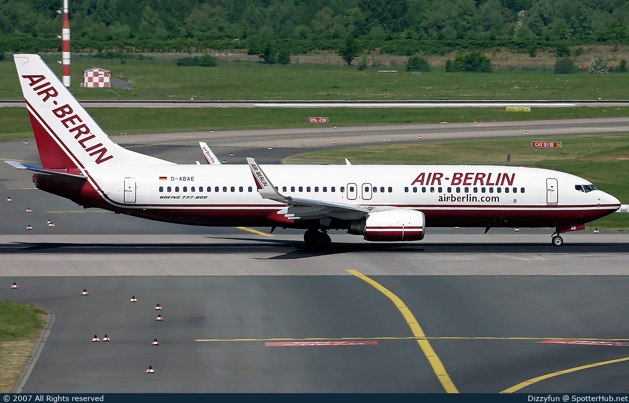 Photo of D-ABAE - Boeing 737-86J operated by Air Berlin