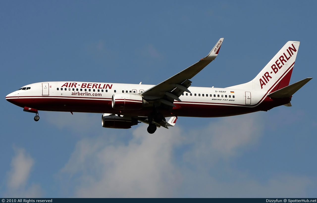 Photo of D-ABAF - Boeing 737-86J operated by Air Berlin