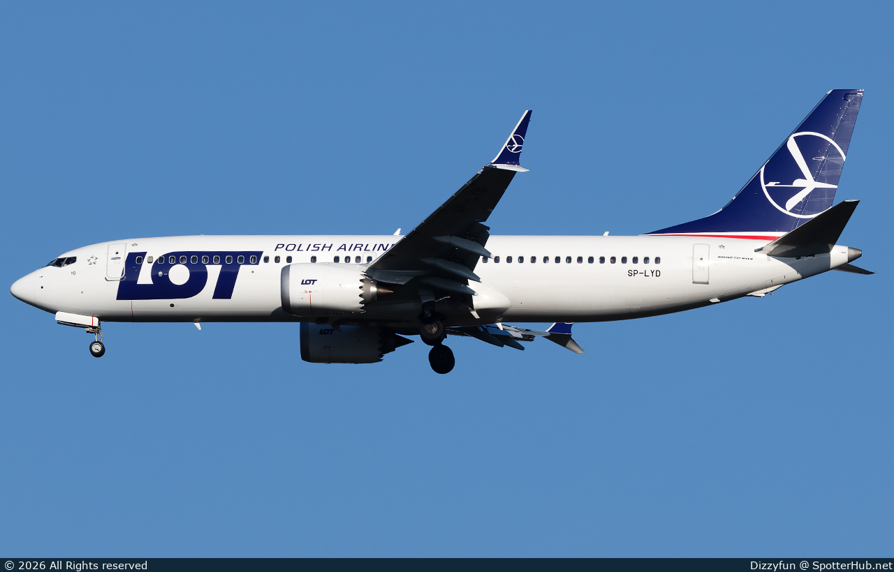 Photo of SP-LYD - Boeing 737 MAX 8 operated by LOT Polish Airlines