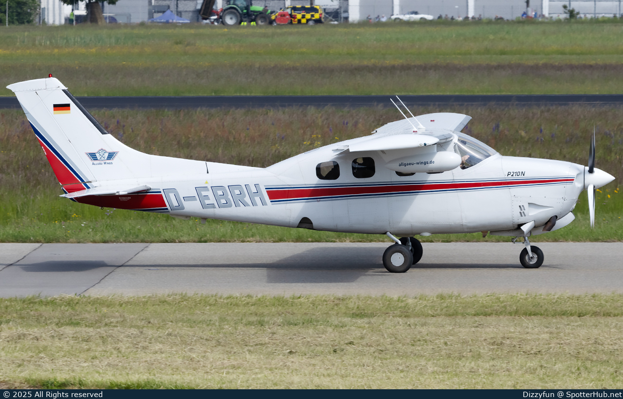 Photo of D-EBRH - Cessna P210N Pressurized Centurion II operated by Allgäu Wings