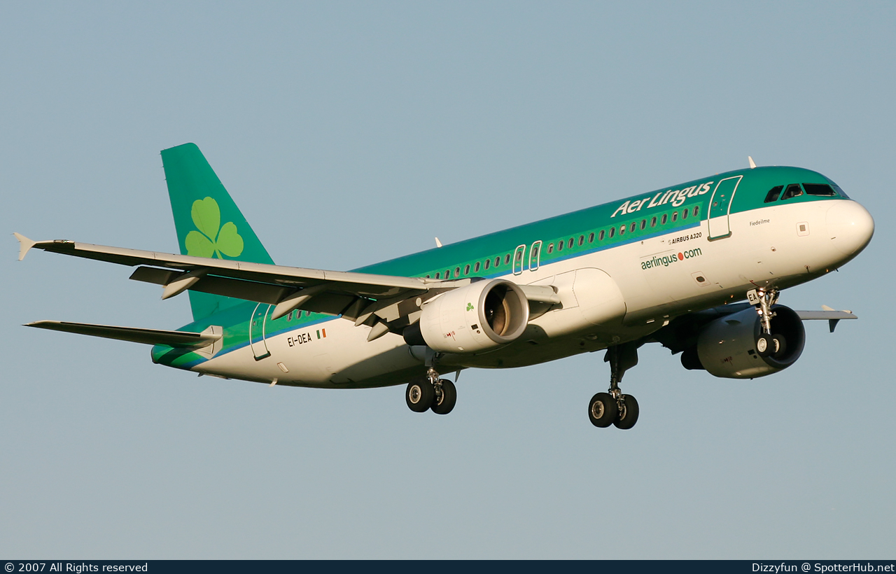 Photo of EI-DEA - Airbus A320-214 operated by Aer Lingus