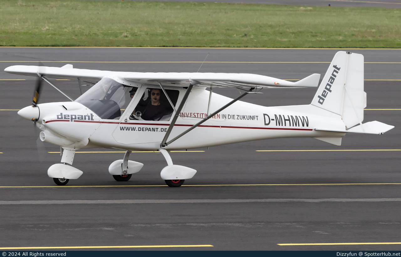 Photo of D-MHMW - Comco Ikarus C42 CS operated by Private