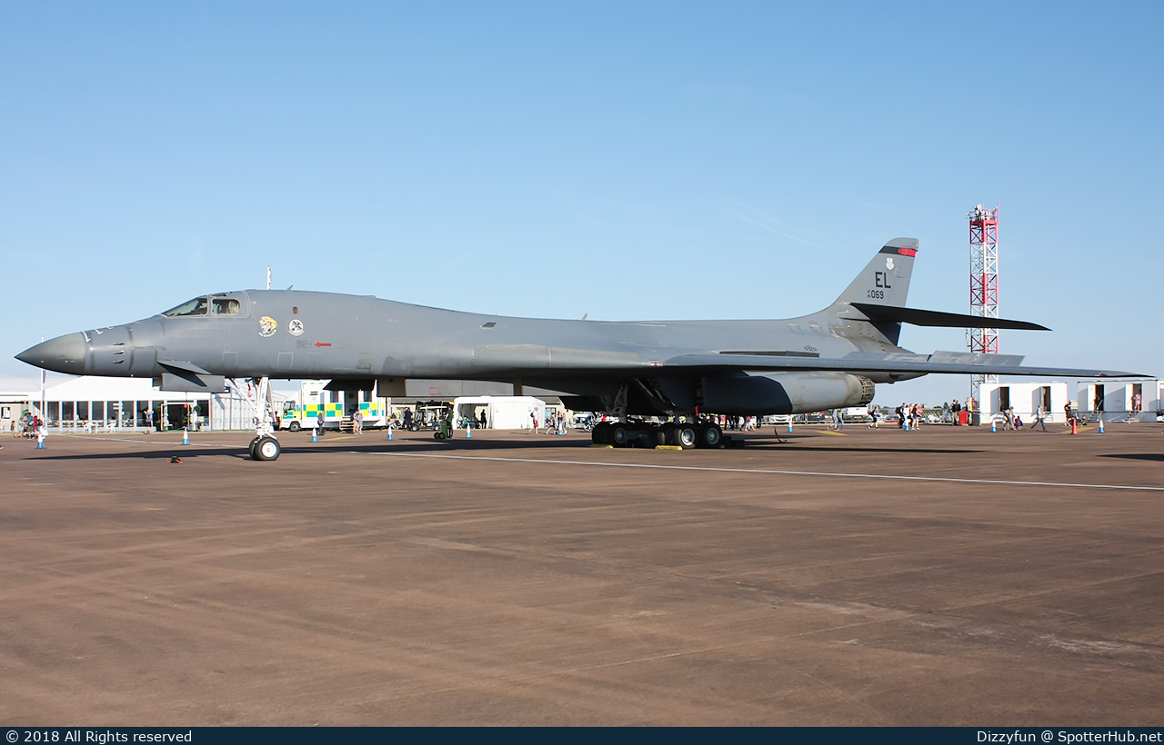 Photo of 85-0069 - Rockwell B-1B Lancer operated by US Air Force