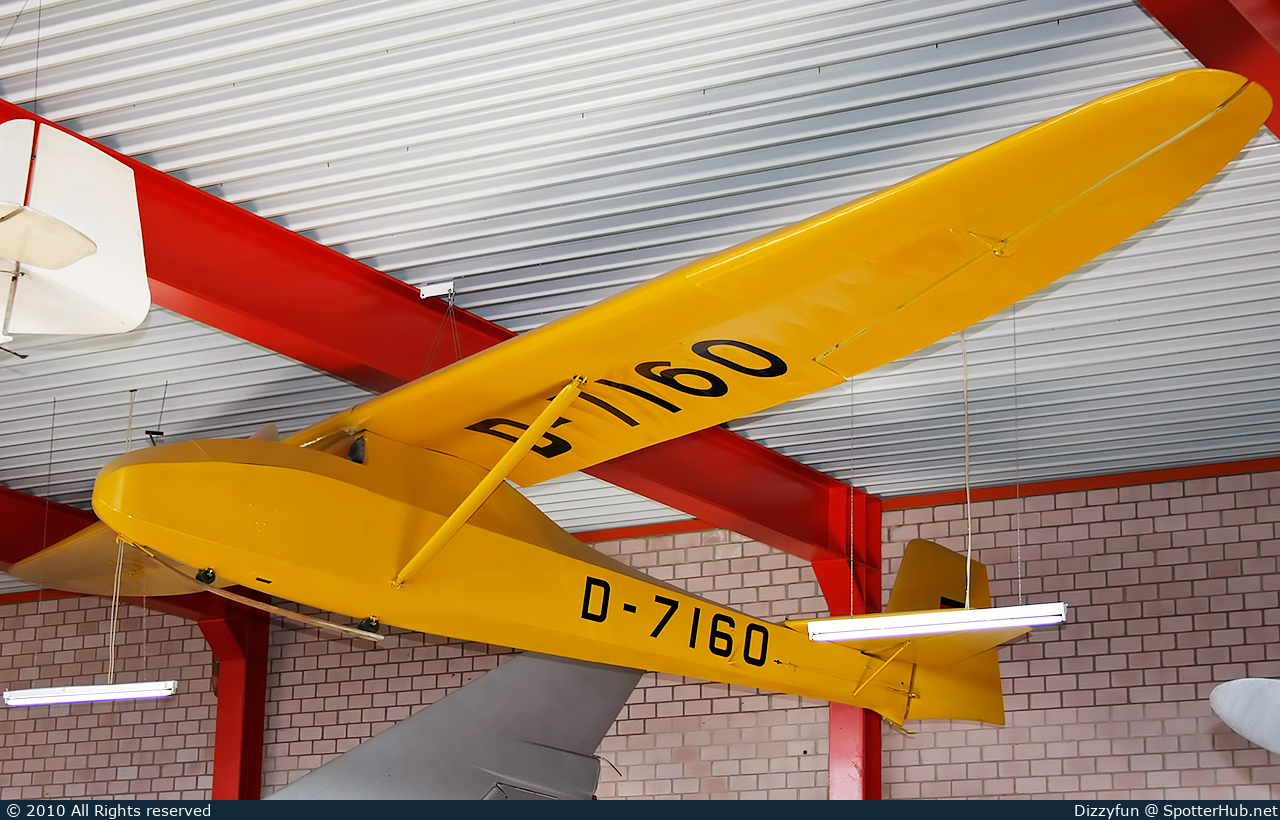 Photo of D-7160 - Schneider Grunau Baby II B operated by Private