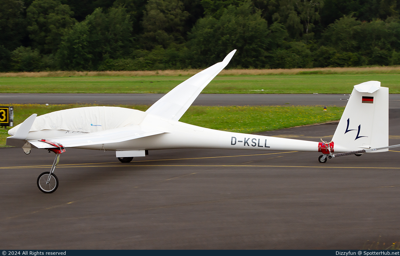 Photo of D-KSLL - Schempp-Hirth Arcus T operated by Private