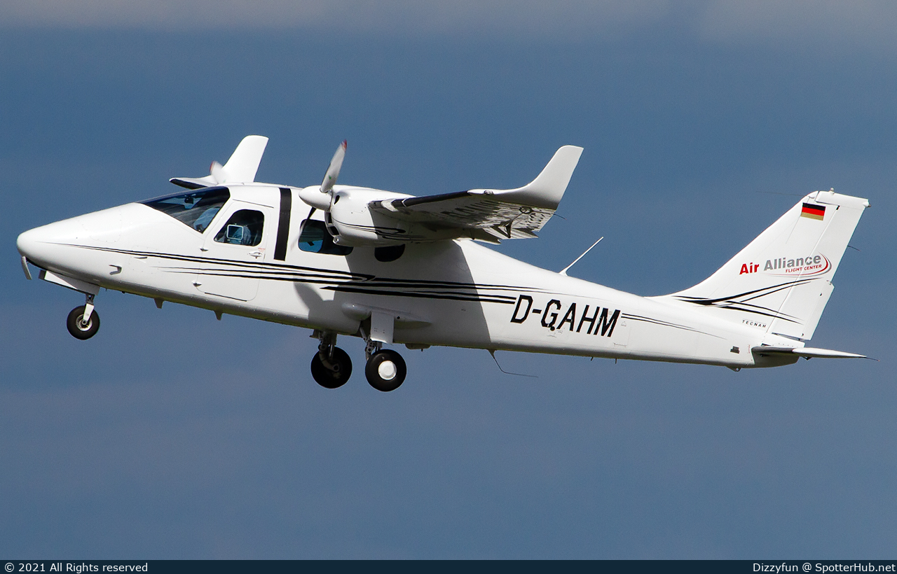 Photo of D-GAHM - Tecnam P2006T operated by Air Alliance Flight Center