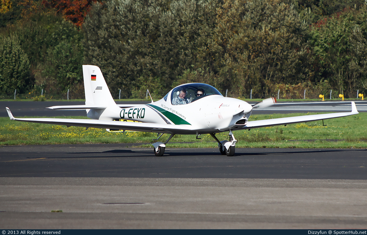 Photo of D-EFXD - Aquila A210 operated by RWL German Flight Academy
