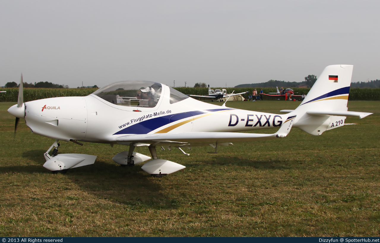 Photo of D-EXXG - Aquila A210 operated by Segelfliegerclub Melle-Grönegau