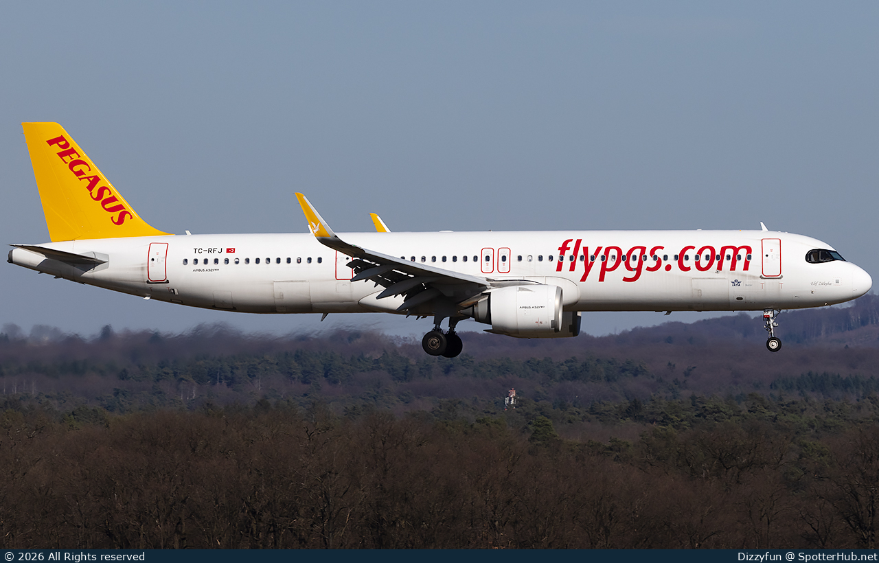 Photo of TC-RFJ - Airbus A321-251NX operated by Pegasus Airlines