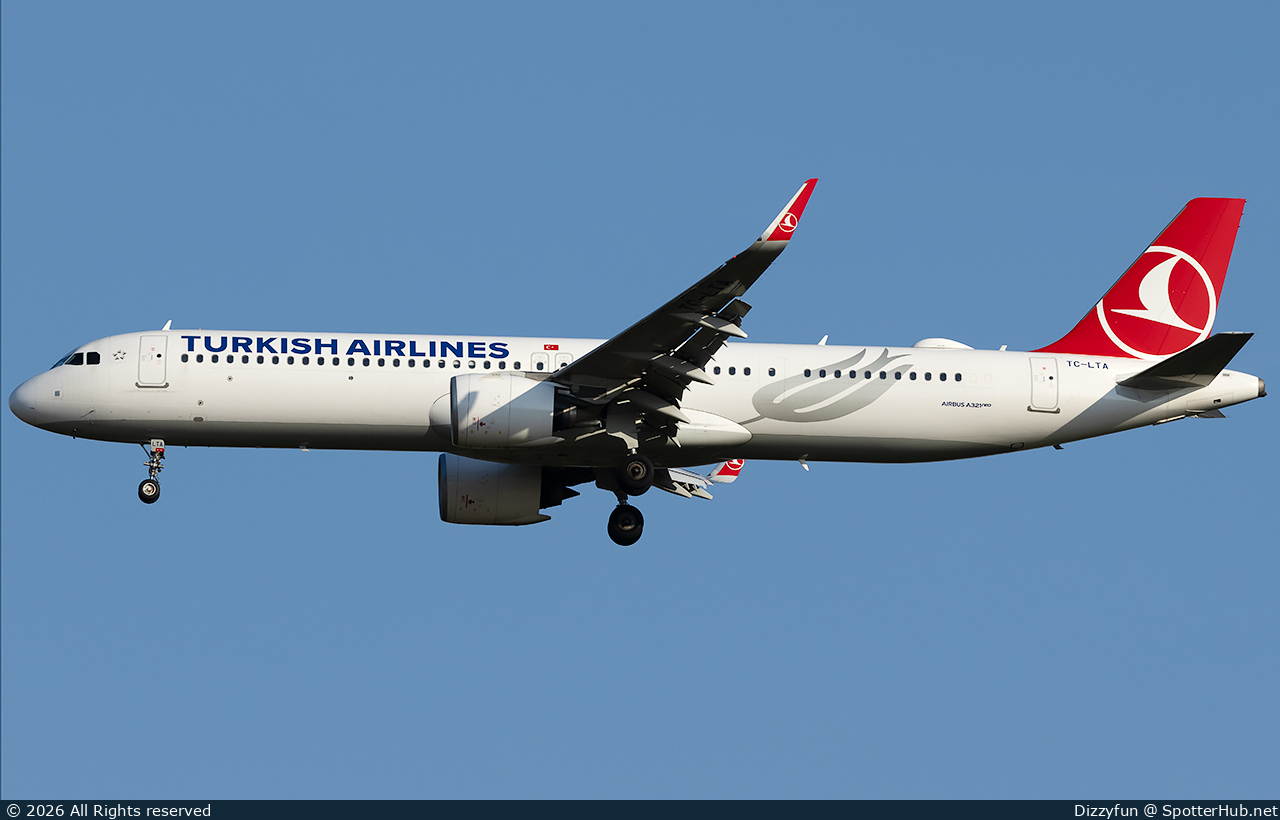 Photo of TC-LTA - Airbus A321-271NX operated by Turkish Airlines