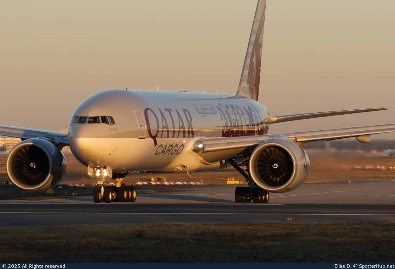Photo of A7-BFG - Boeing 777-FDZ operated by Qatar Airways Cargo