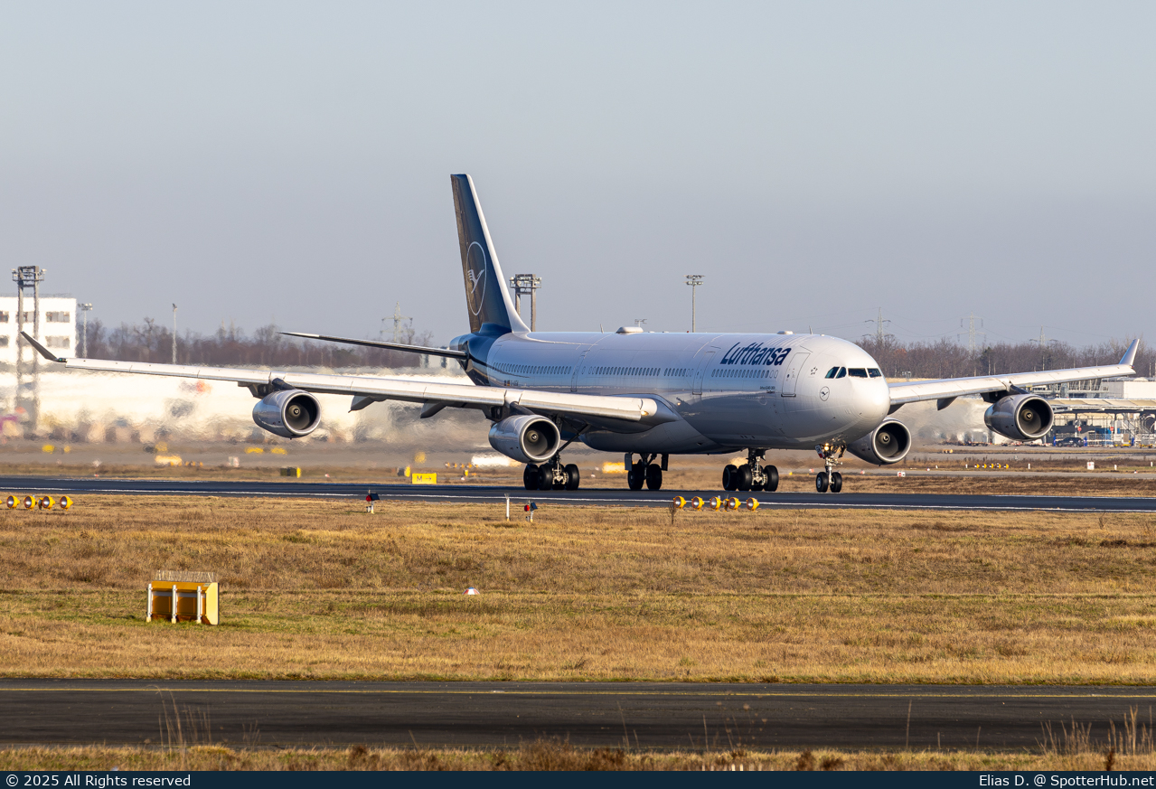 Photo of D-AIGW - Airbus A340-313 operated by Lufthansa
