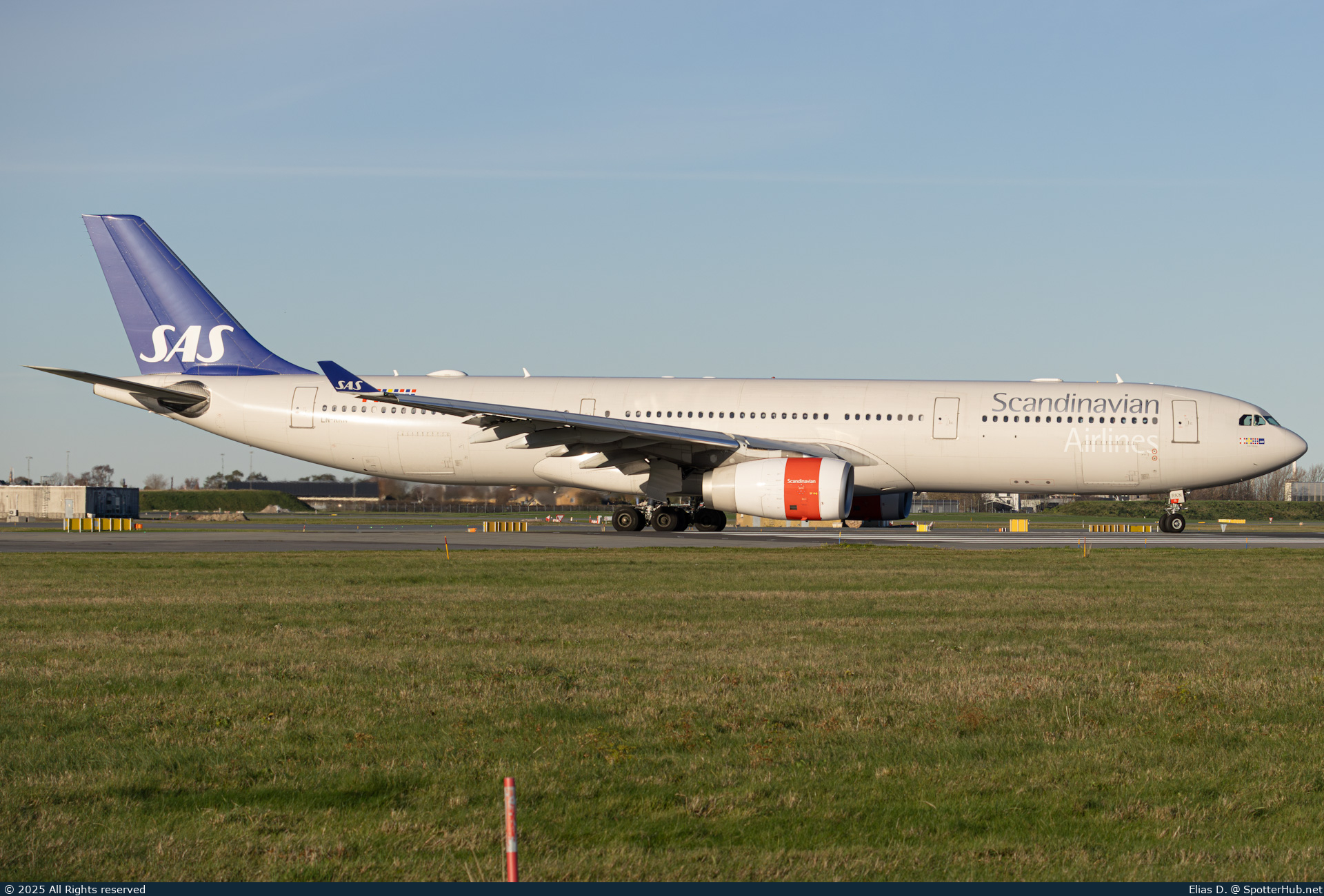 Photo of LN-RKN - Airbus A330-343 operated by SAS Scandinavian Airlines
