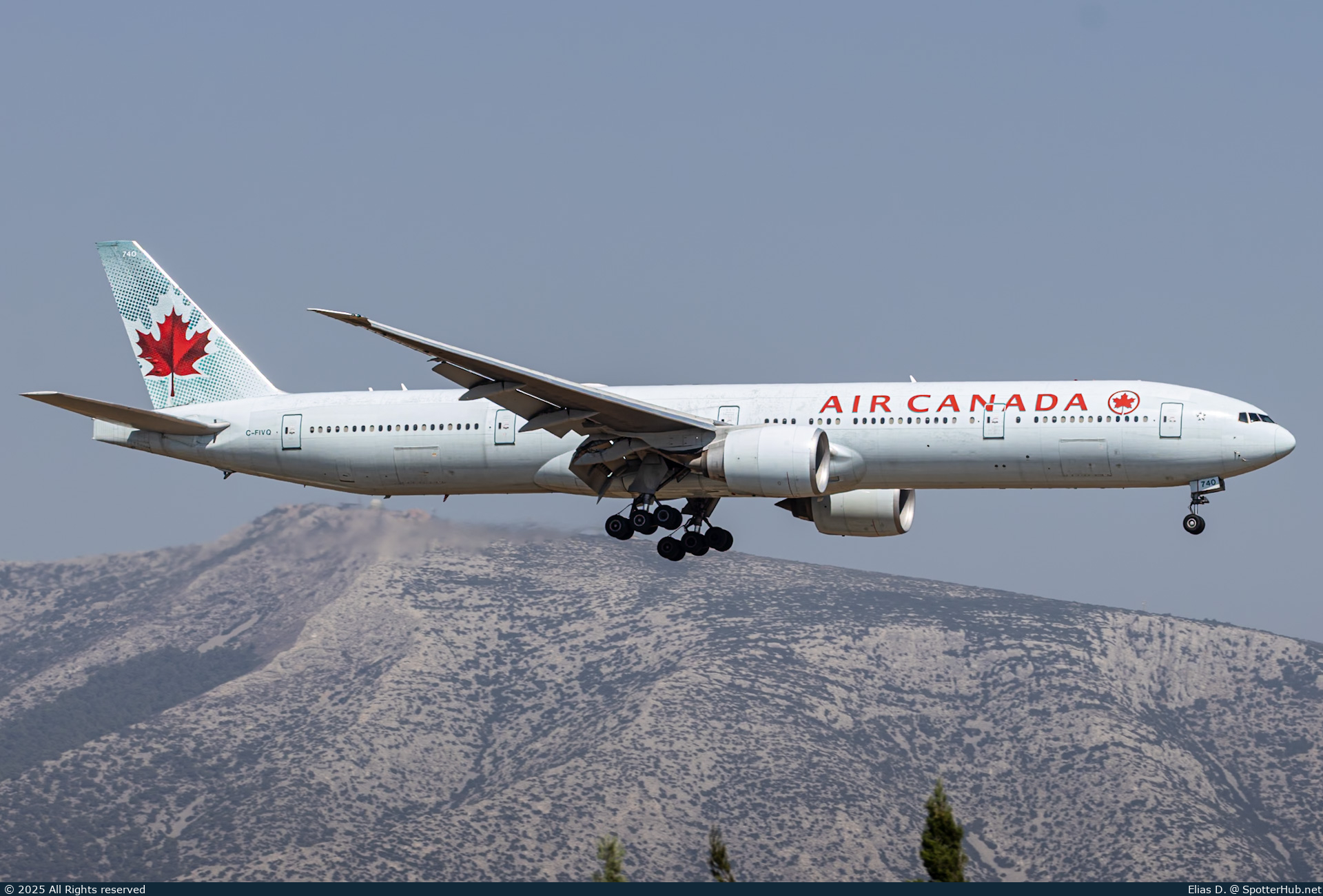 Photo of C-FIVQ - Boeing 777-333(ER) operated by Air Canada