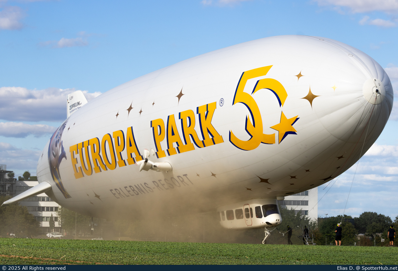 Photo of D-LZBW - Zeppelin NT operated by Deutsche Zeppelin-Reederei