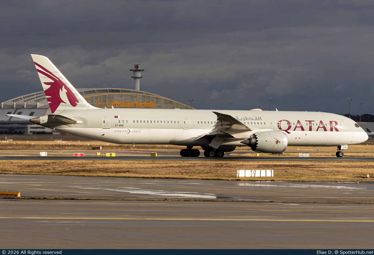 Photo of A7-BHE - Boeing 787-9 Dreamliner operated by Qatar Airways