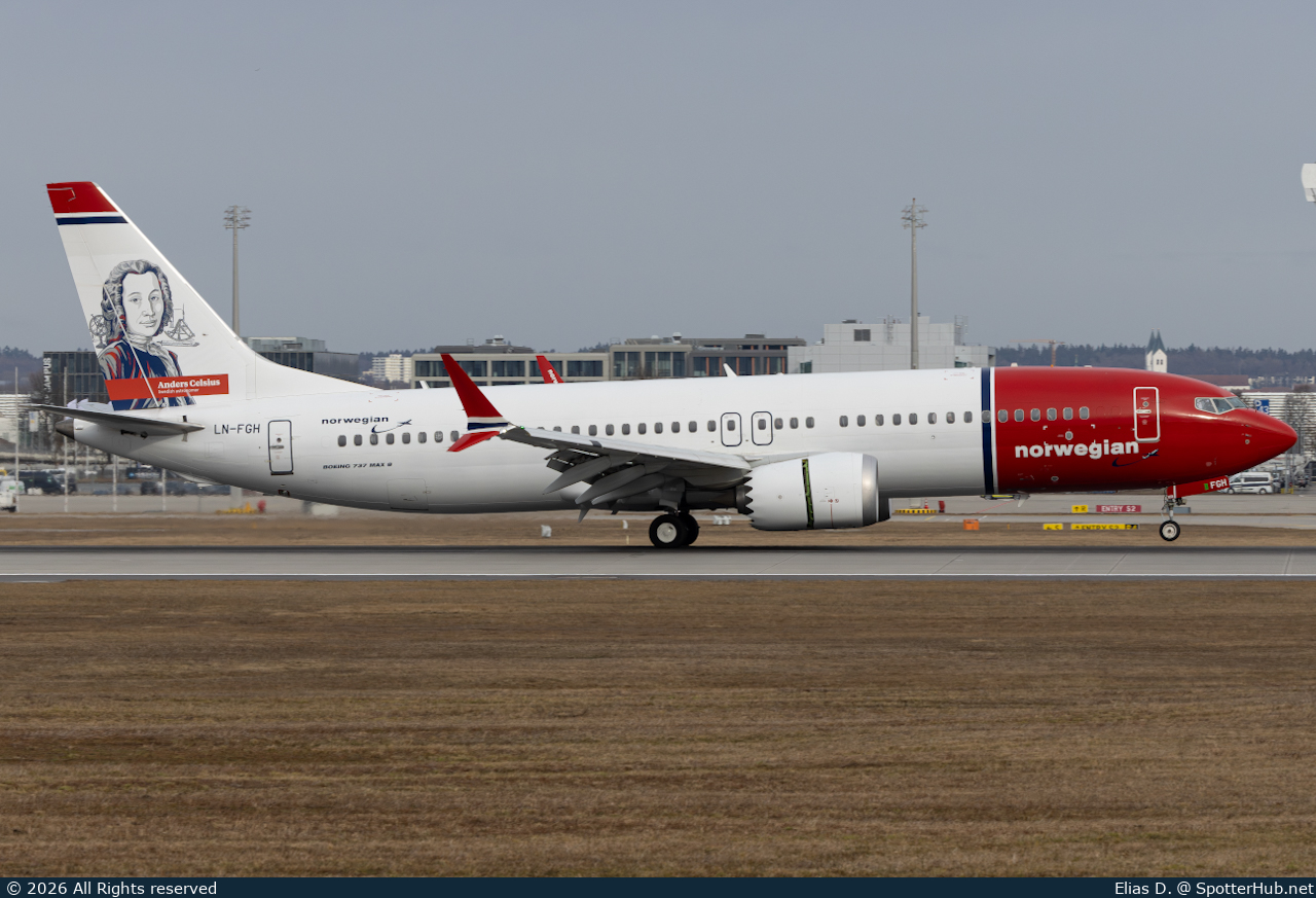 Photo of LN-FGH - Boeing 737 MAX 8 operated by Norwegian Air Shuttle