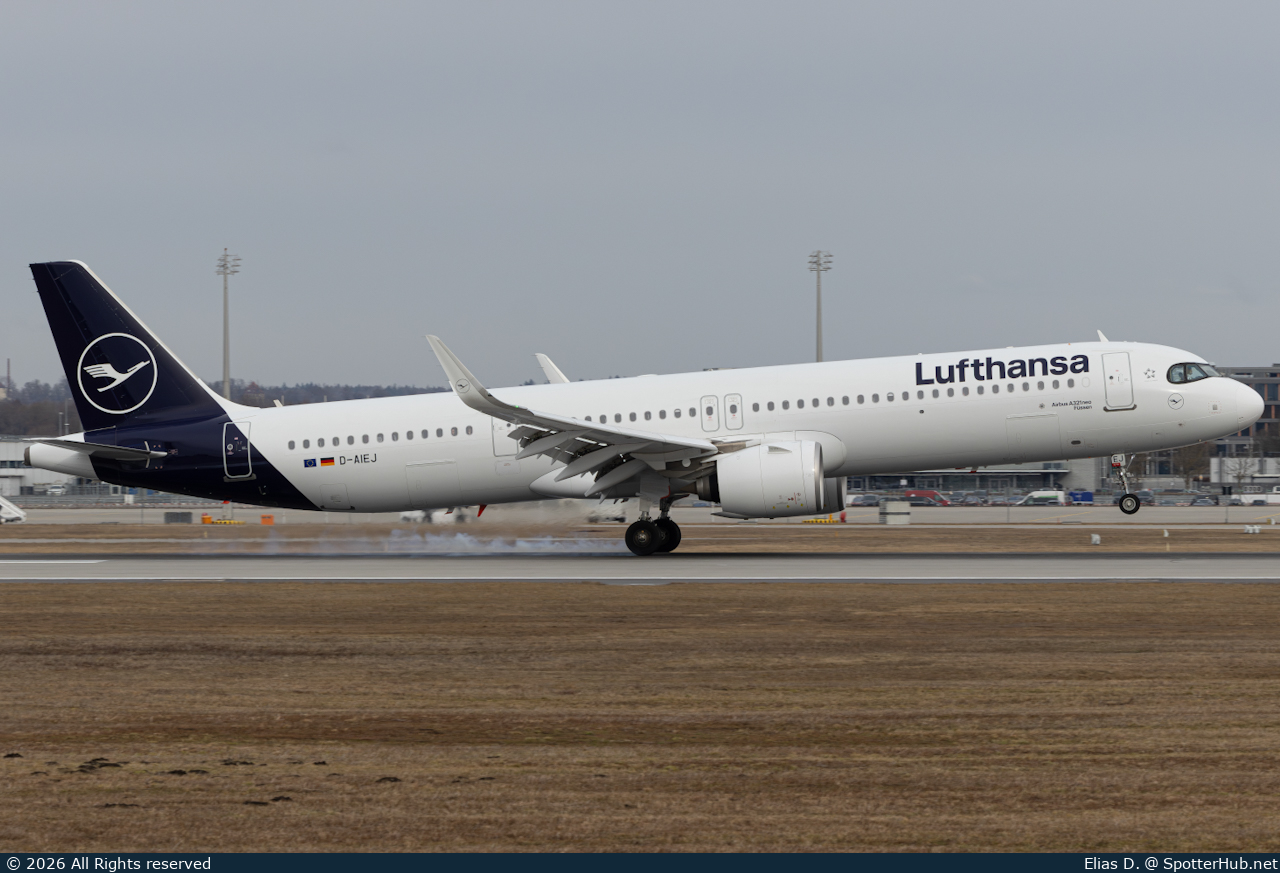 Photo of D-AIEJ - Airbus A321-271NX operated by Lufthansa