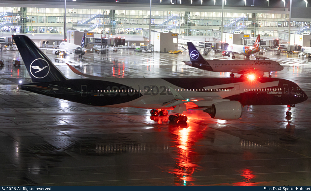 Photo of D-AIXL - Airbus A350-941 operated by Lufthansa