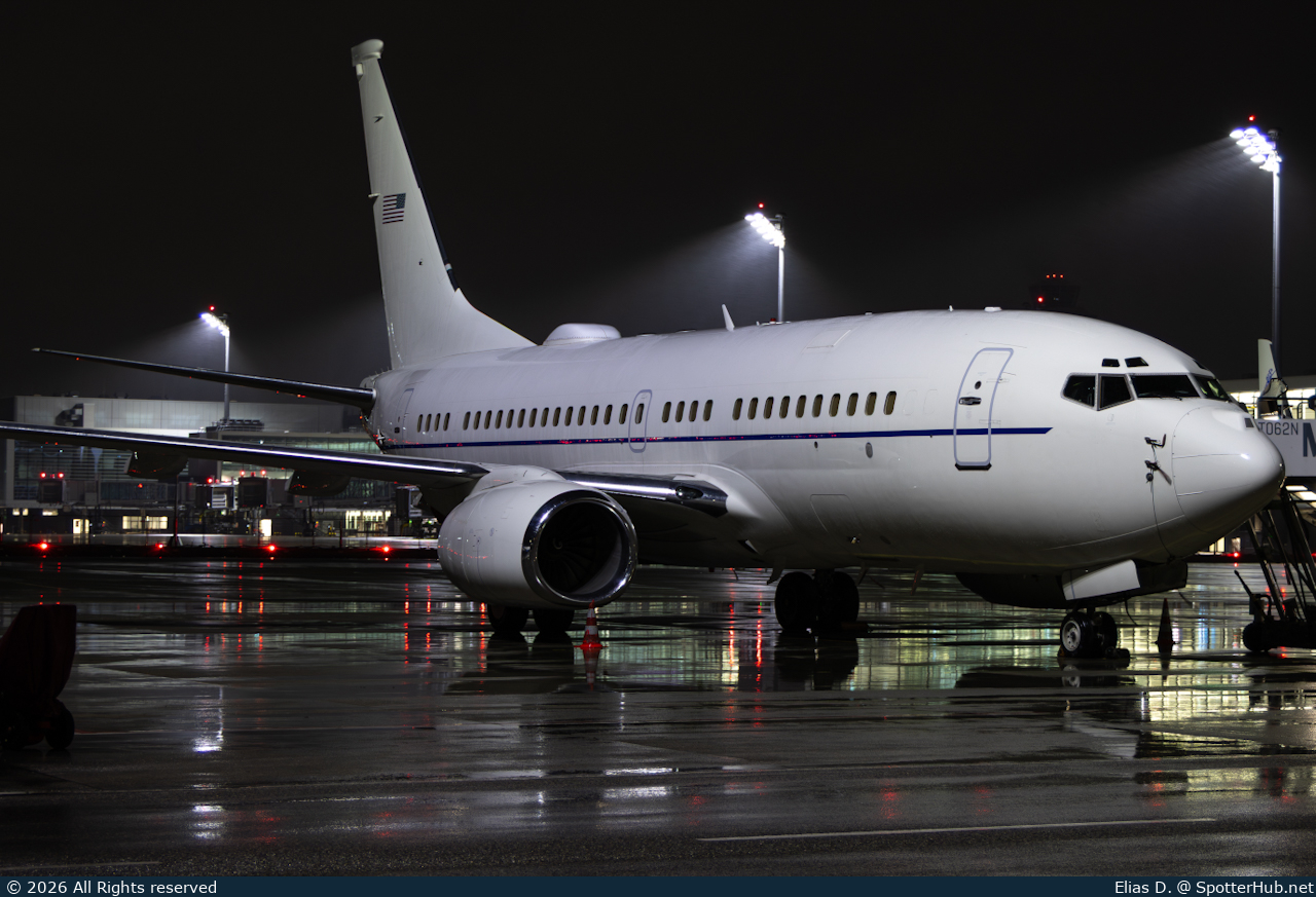 Photo of 02-0203 - Boeing C-40C operated by US Air Force