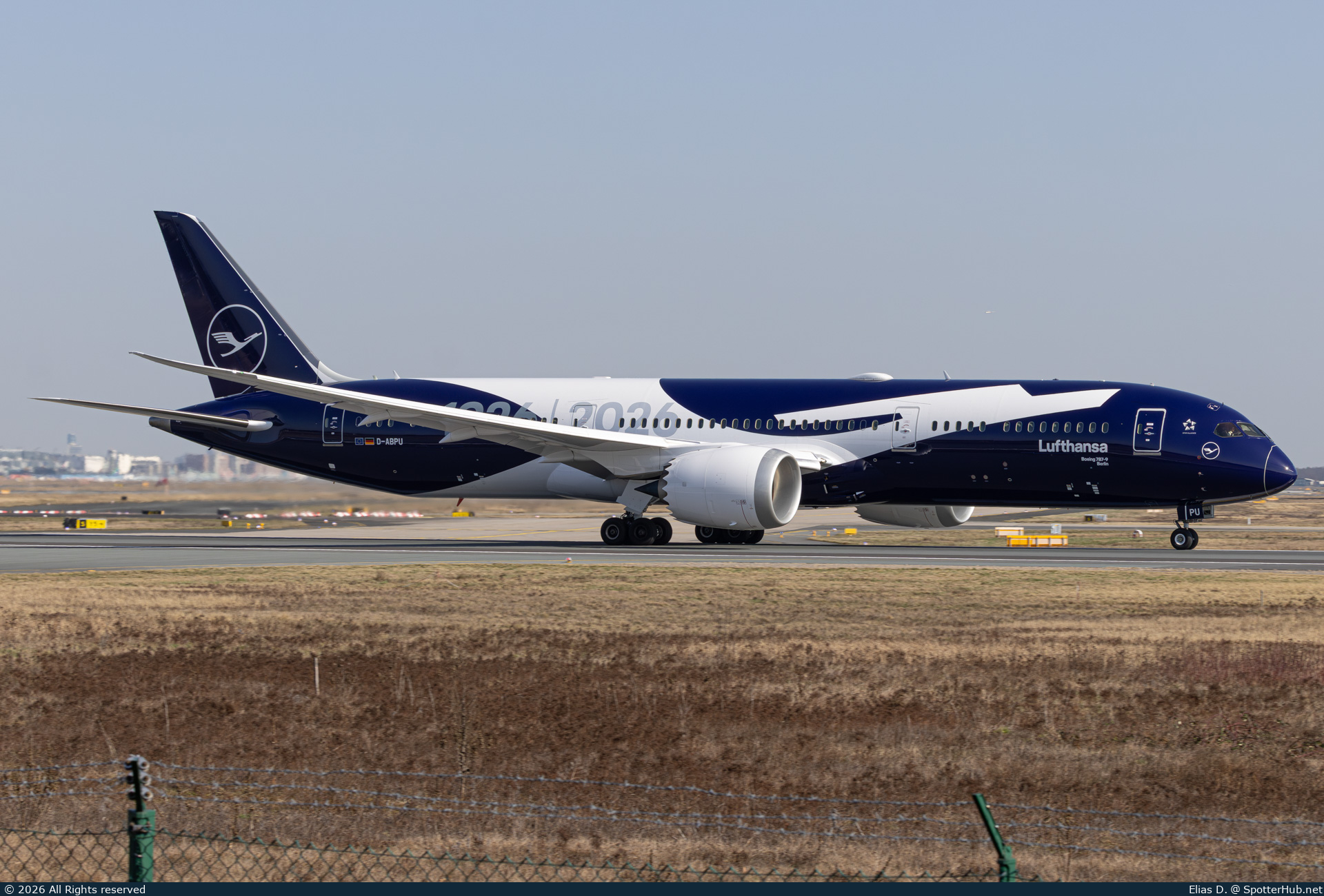 Photo of D-ABPU - Boeing 787-9 Dreamliner operated by Lufthansa
