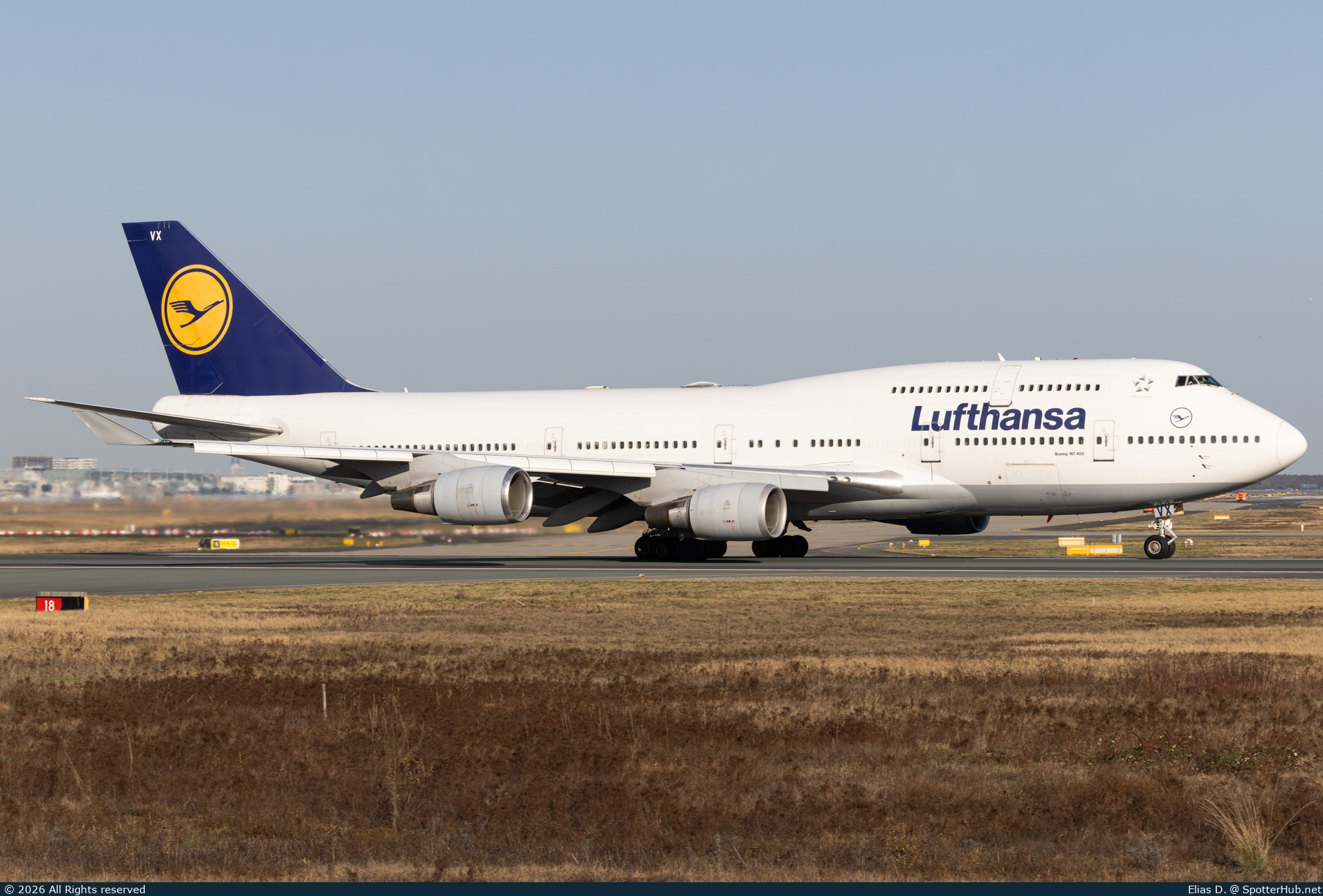 Photo of D-ABVX - Boeing 747-430 operated by Lufthansa
