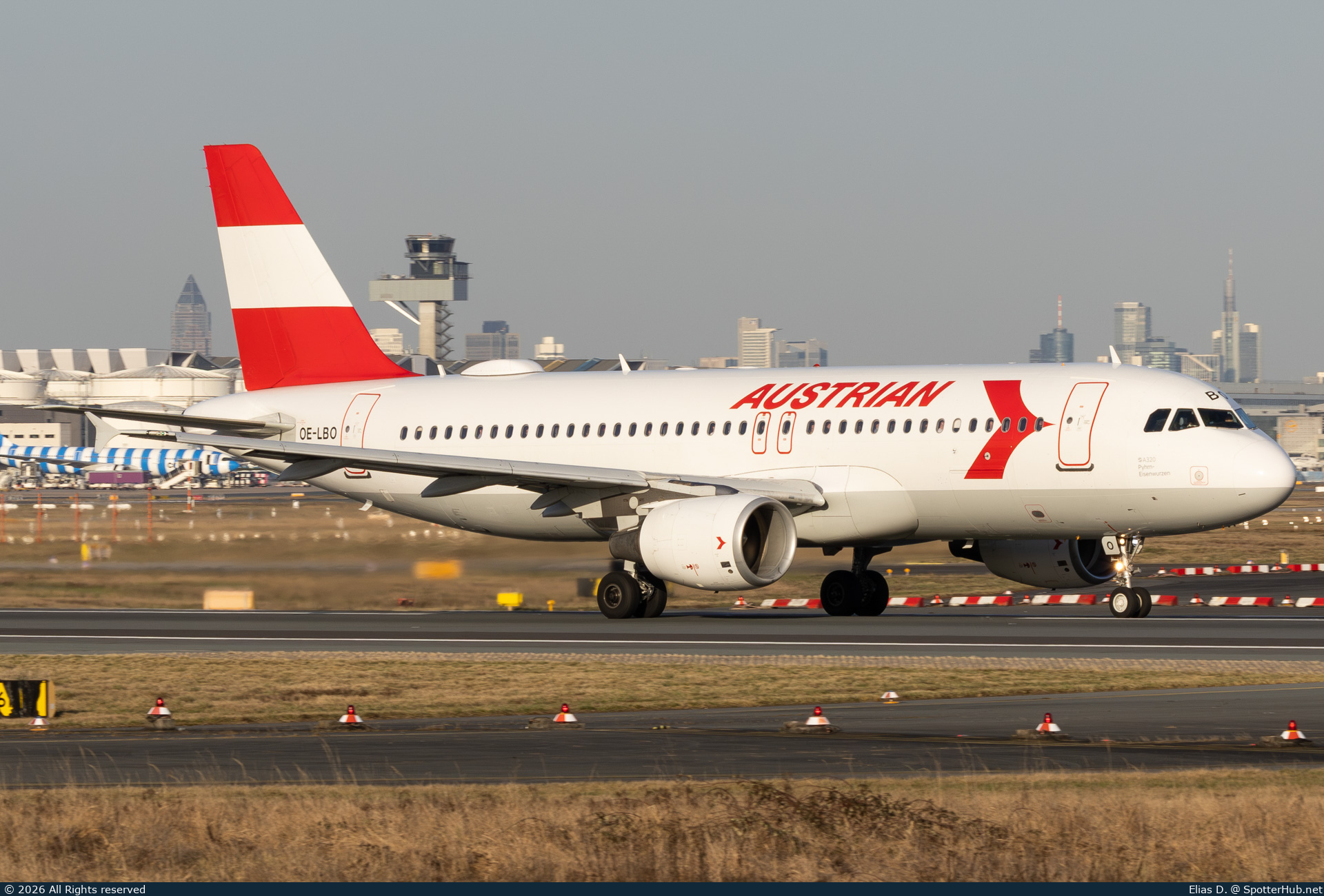 Photo of OE-LBO - Airbus A320-214 operated by Austrian Airlines