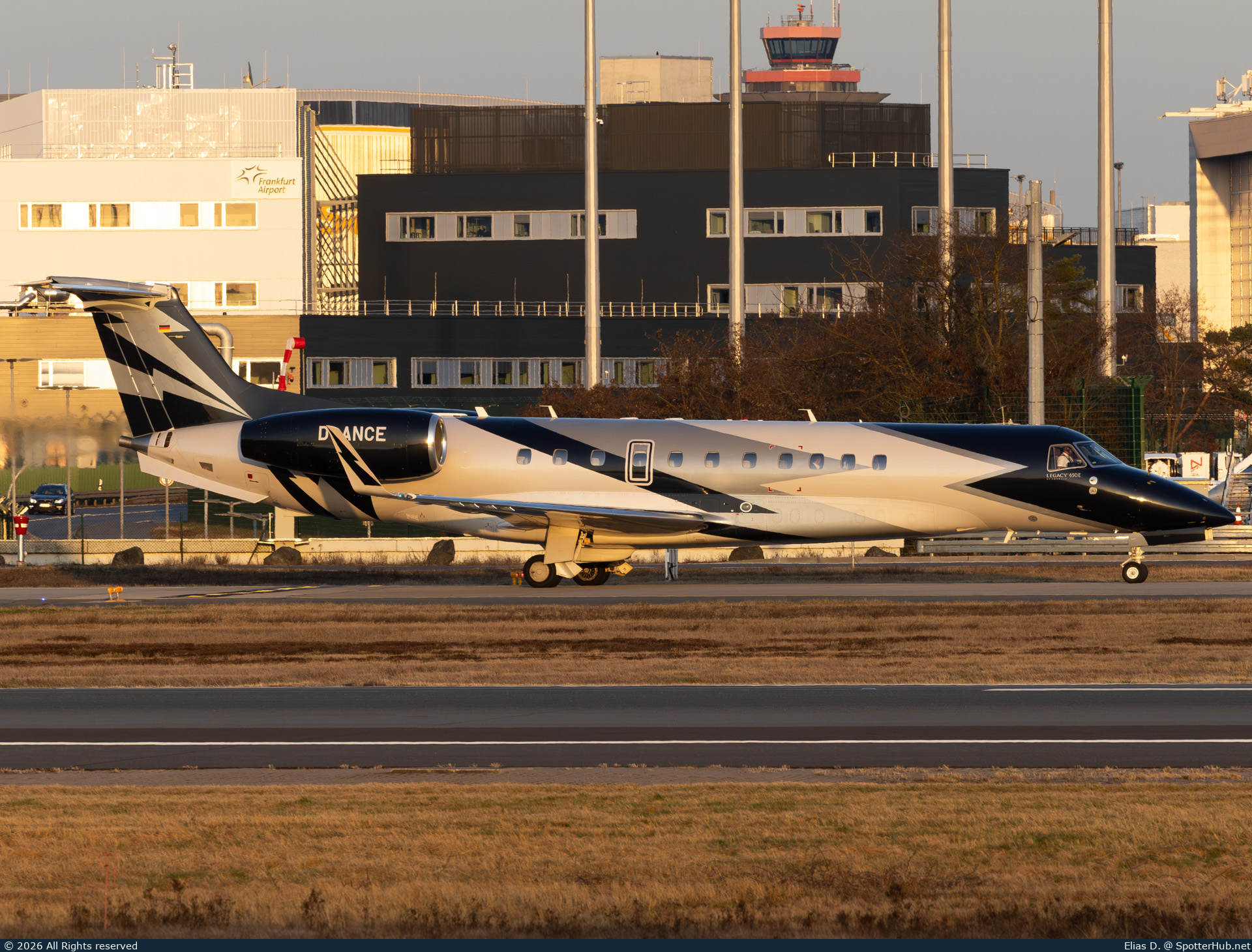 Photo of D-ANCE - Embraer Legacy 650E operated by VistaJet Germany