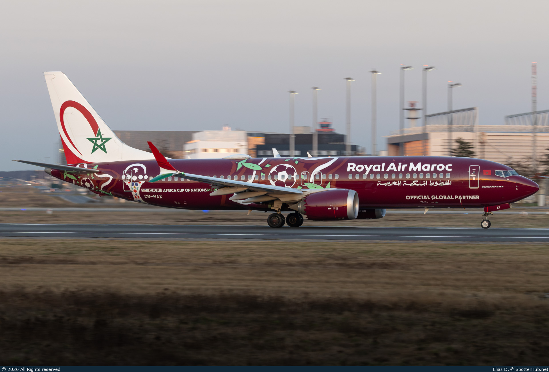 Photo of CN-MAX - Boeing 737 MAX 8 operated by Royal Air Maroc