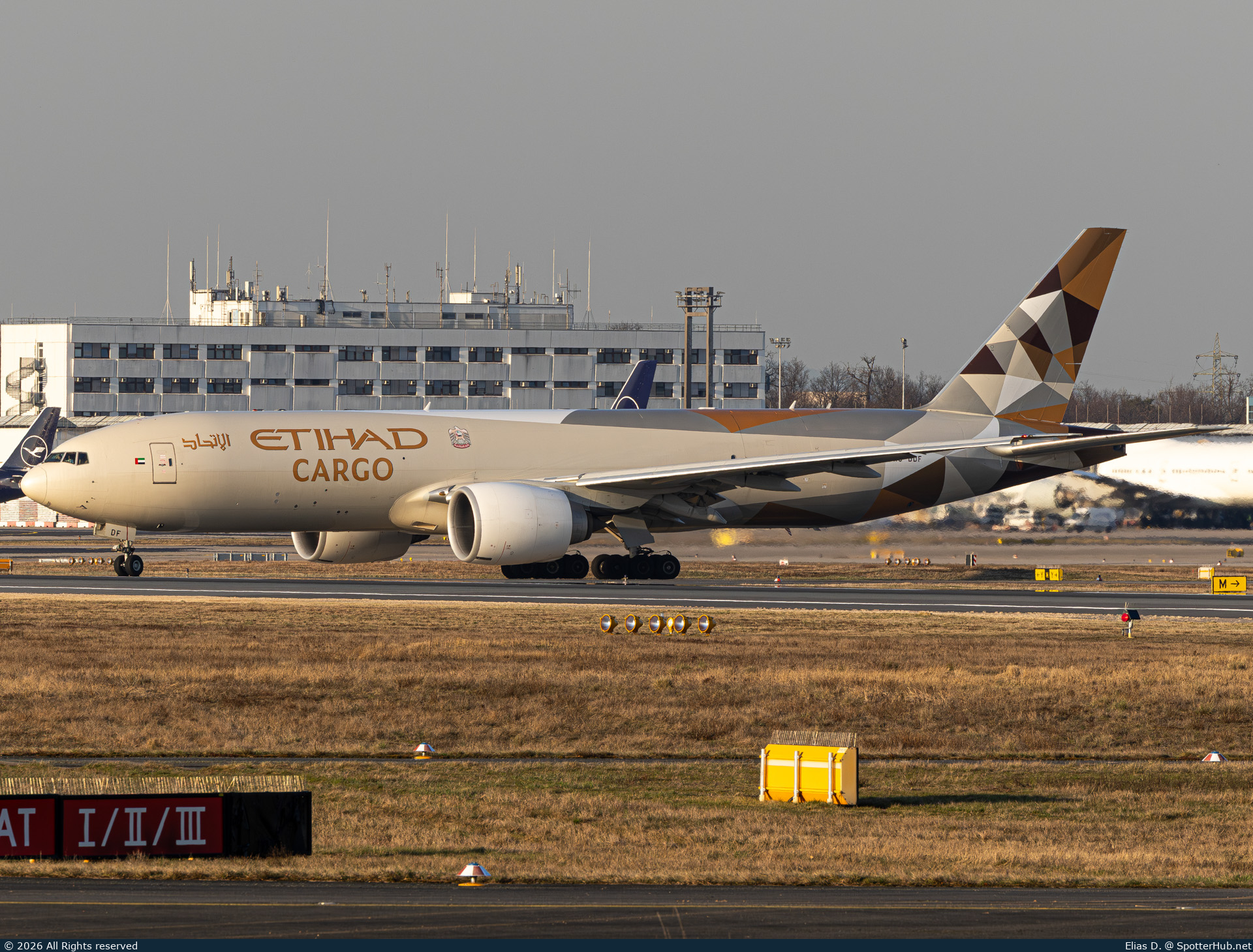 Photo of A6-DDF - Boeing 777-F operated by Etihad Cargo