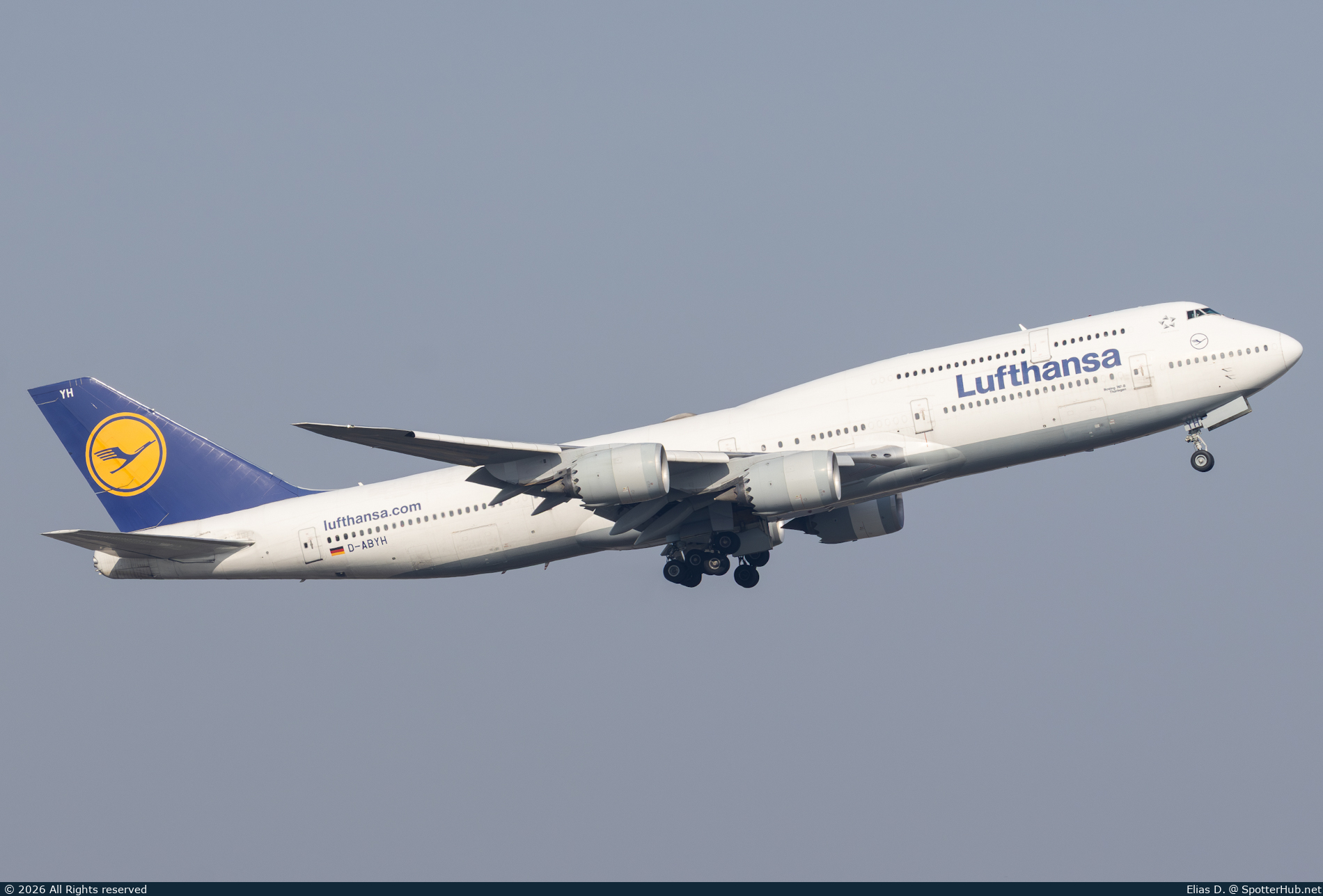 Photo of D-ABYH - Boeing 747-830 operated by Lufthansa
