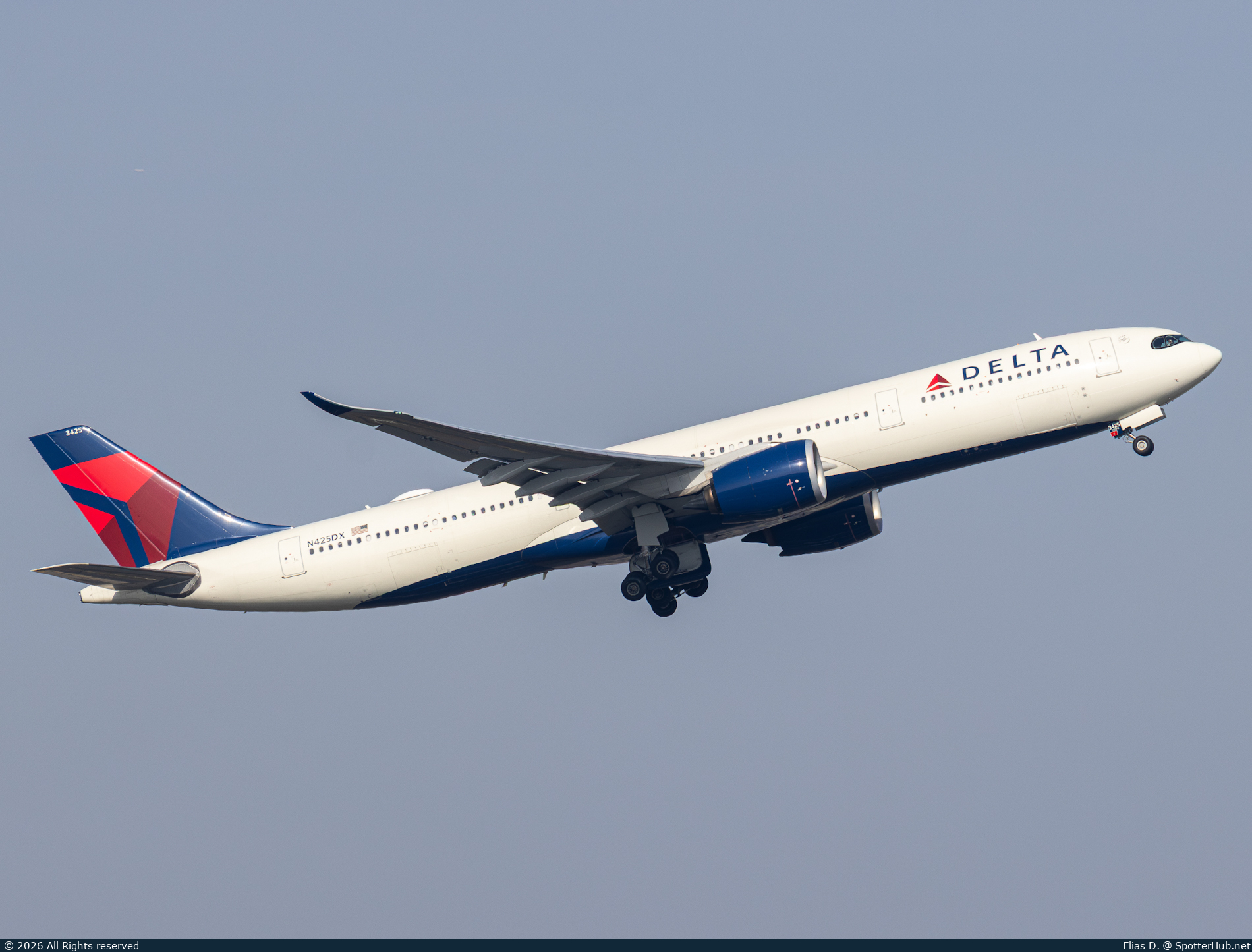 Photo of N425DX - Airbus A330-941 operated by Delta Air Lines