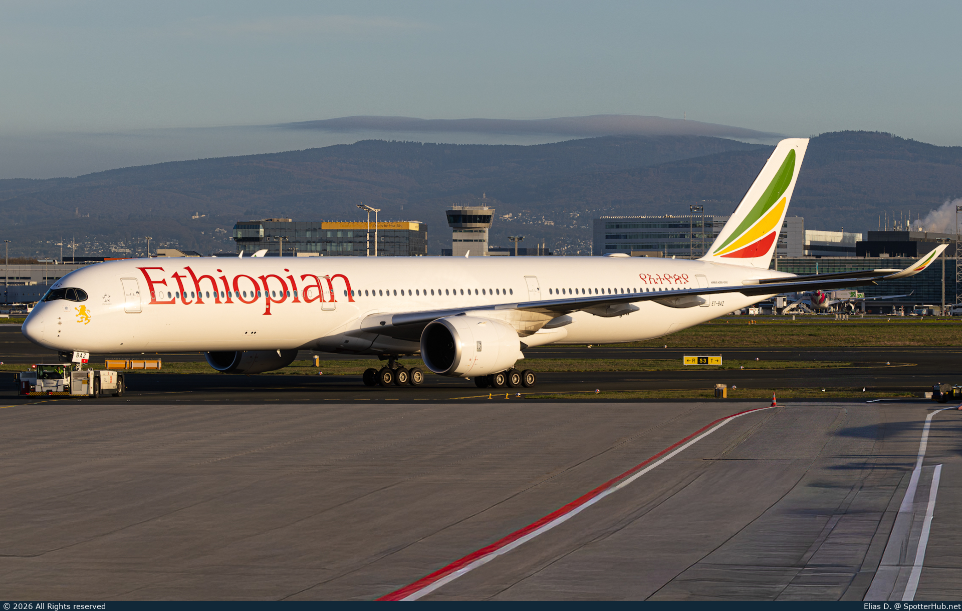Photo of ET-BAZ - Airbus A350-1041 operated by Ethiopian Airlines