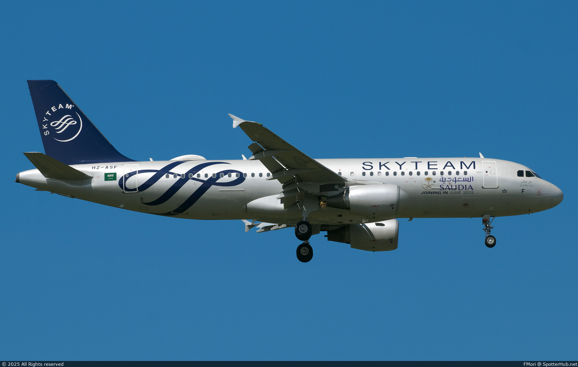 Photo of HZ-ASF - Airbus A320-214 operated by Saudia