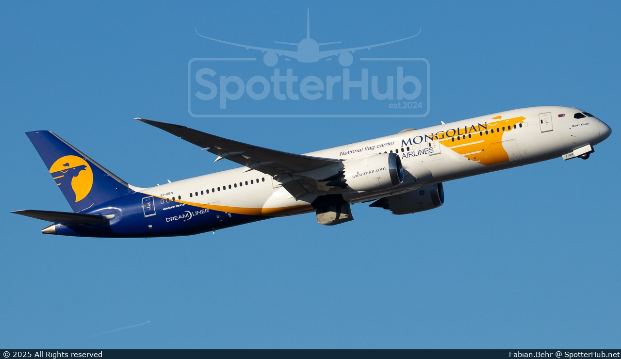 Photo of EI-UBN - Boeing 787-9 Dreamliner operated by MIAT Mongolian Airlines