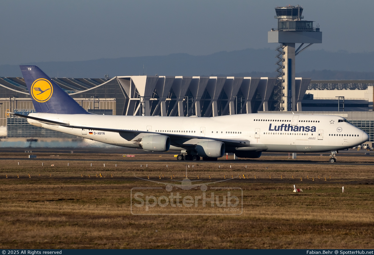 Photo of D-ABYN - Boeing 747-830 operated by Lufthansa