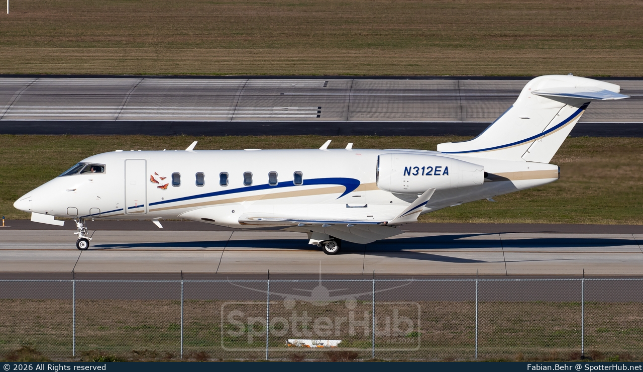 Photo of N312EA - Bombardier Challenger 3500 operated by JetSelect Aviation