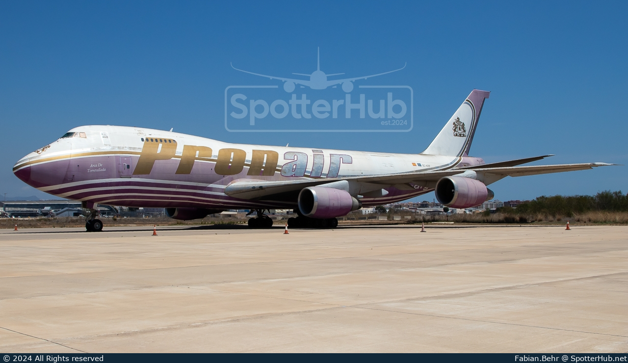 Photo of EC-KRP - Boeing 747-245F operated by Pronair